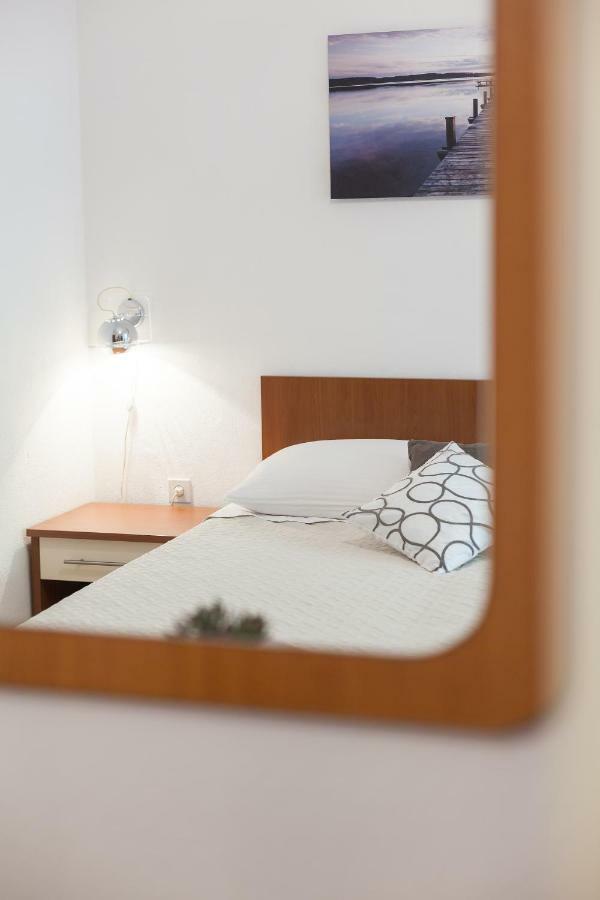 Apartments Nela 3446 Tučepi Extérieur photo