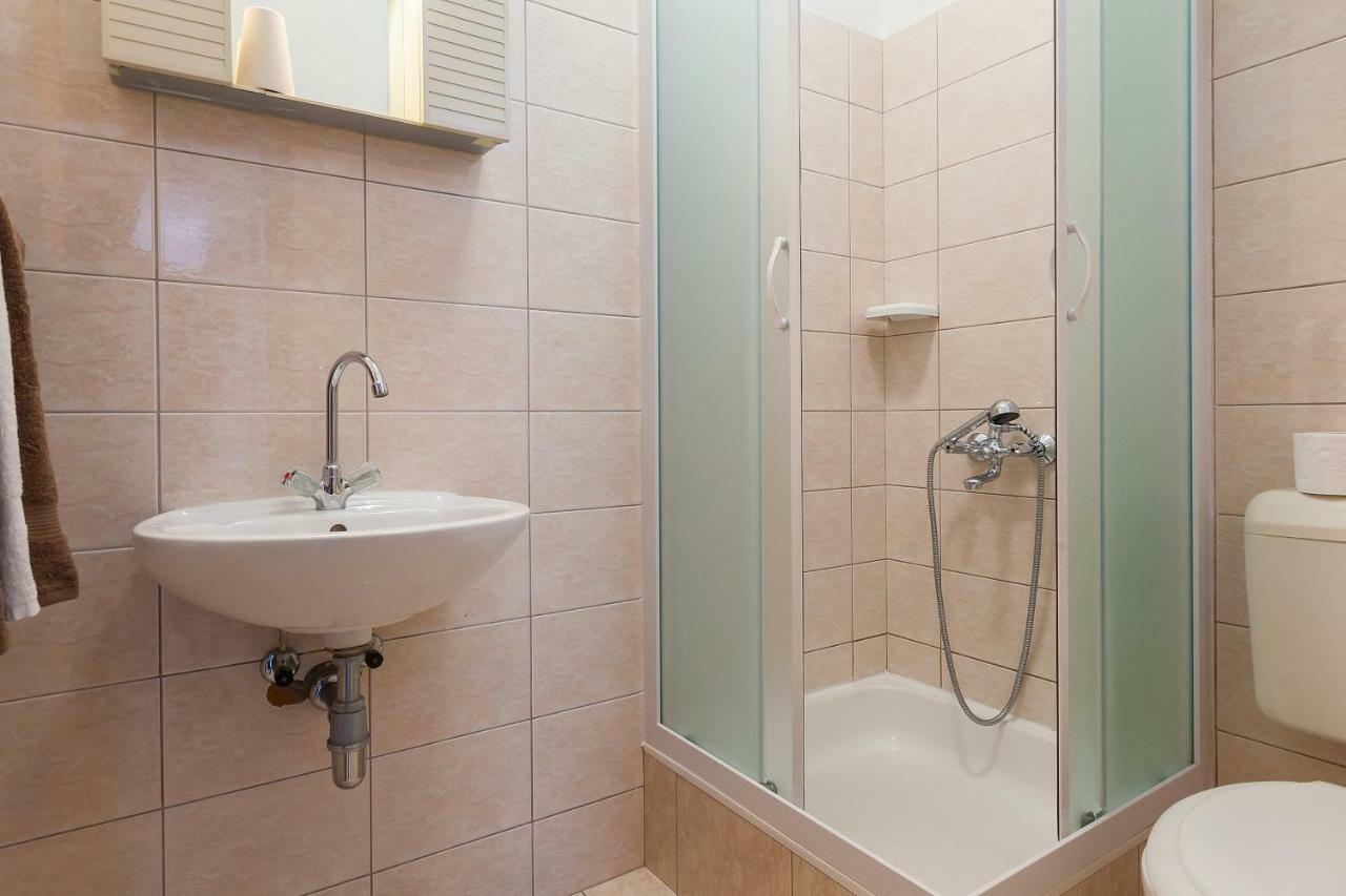Apartments Nela 3446 Tučepi Extérieur photo