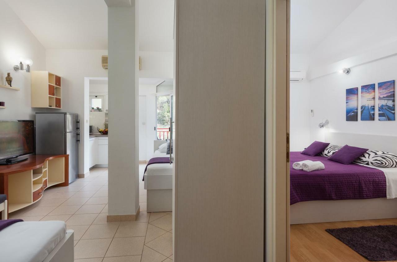 Apartments Nela 3446 Tučepi Extérieur photo